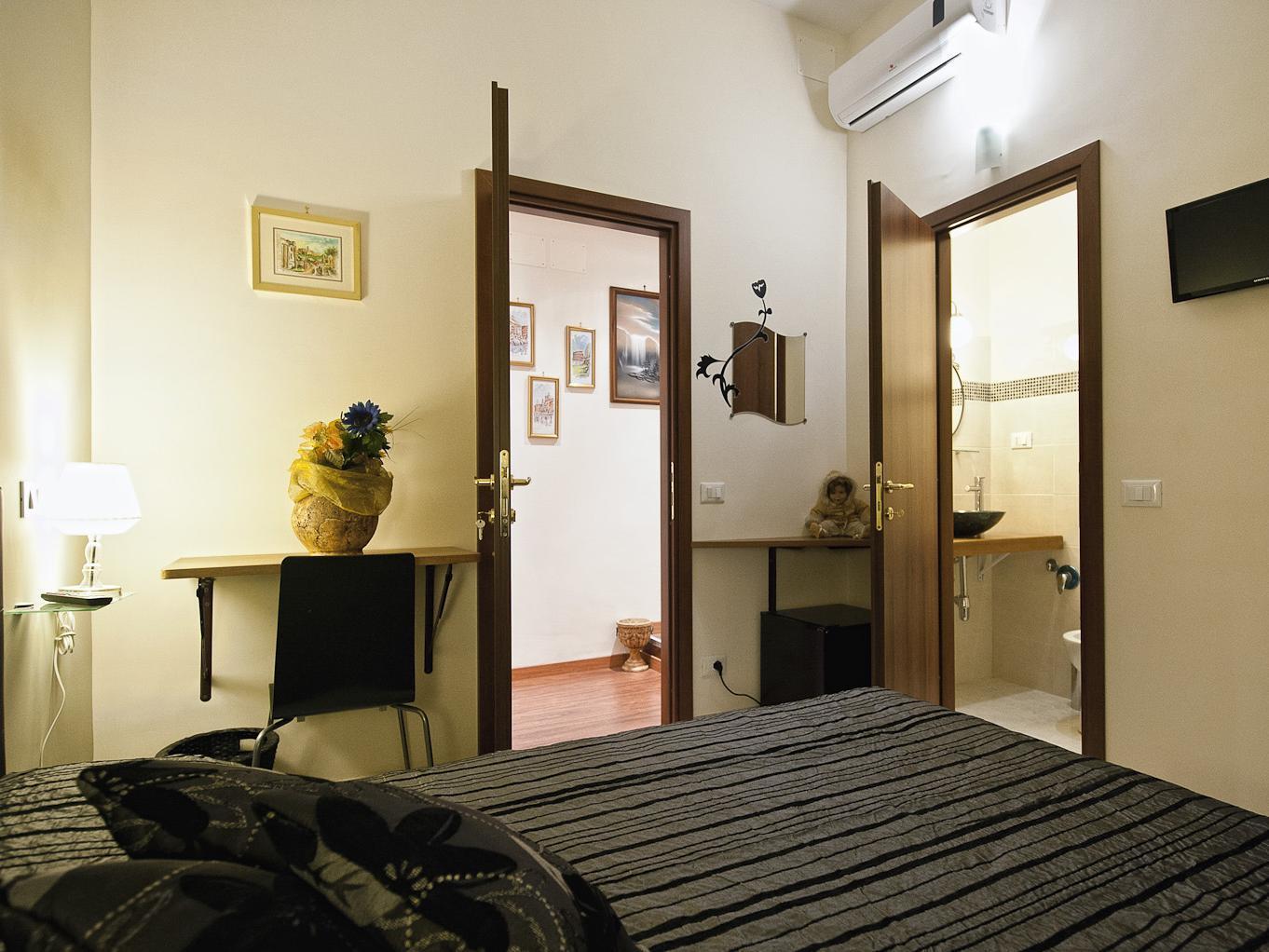 Holidays Rooms Rome Exterior photo